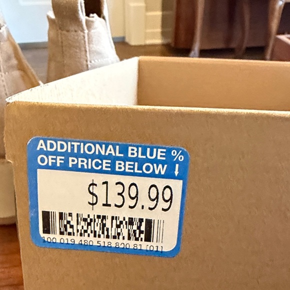 Sofft Cream Women’s Suede Ankle Booties - Picture 6 of 11